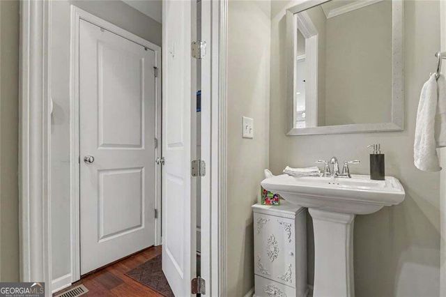 1011 Milhaven Drive, Roswell, GA 30076