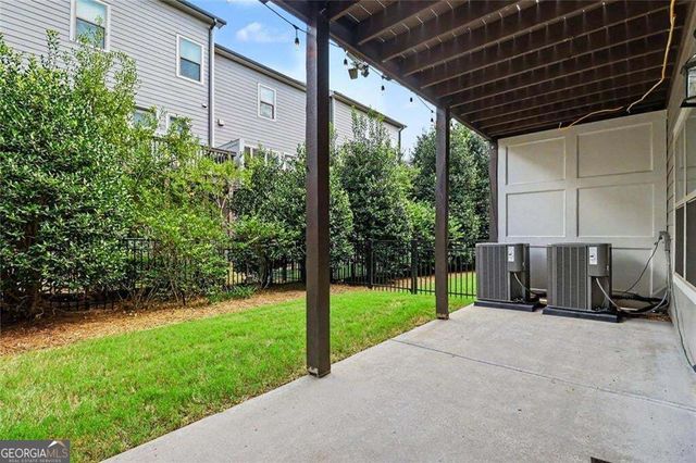 1011 Milhaven Drive, Roswell, GA 30076