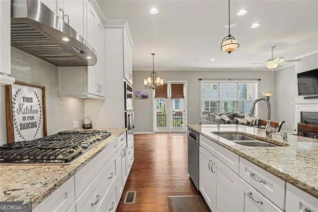 1011 Milhaven Drive, Roswell, GA 30076