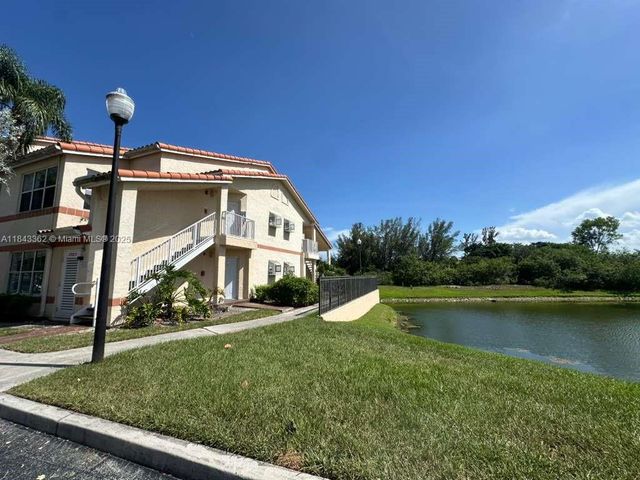 3350 N Pinewalk Dr N 1417, Margate, FL 33063
