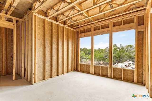 611 Parkview Place, Canyon Lake, TX 78133