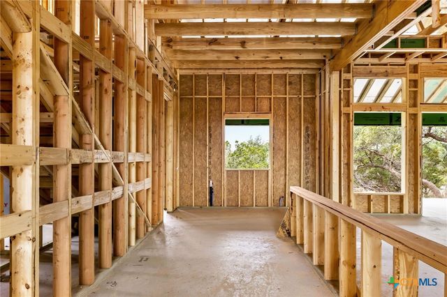 611 Parkview Place, Canyon Lake, TX 78133