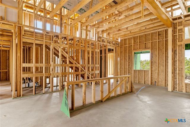 611 Parkview Place, Canyon Lake, TX 78133