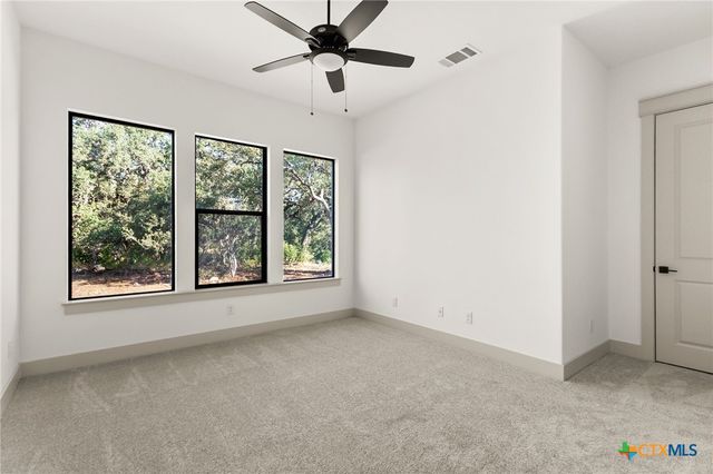 611 Parkview Place, Canyon Lake, TX 78133