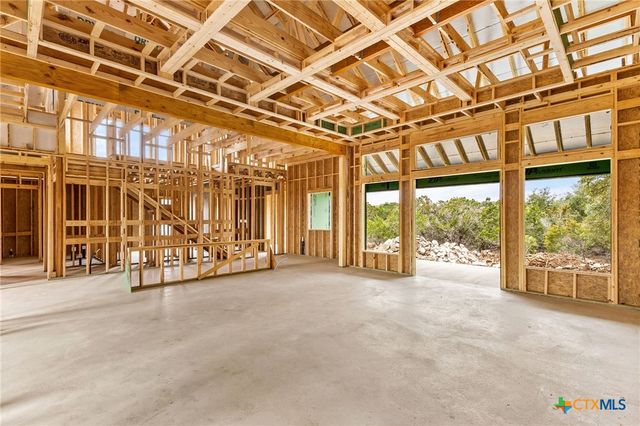 611 Parkview Place, Canyon Lake, TX 78133