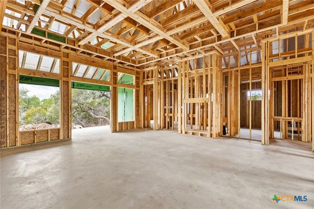 611 Parkview Place, Canyon Lake, TX 78133