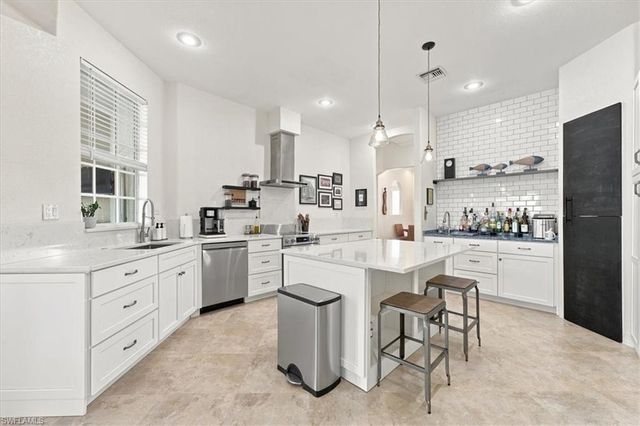 2825 SW 36th TER, Cape Coral, FL 33914