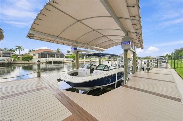 2825 SW 36th TER, Cape Coral, FL 33914
