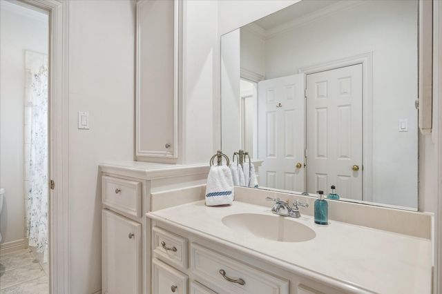 11524 Taylorcrest Road, Houston, TX 77024