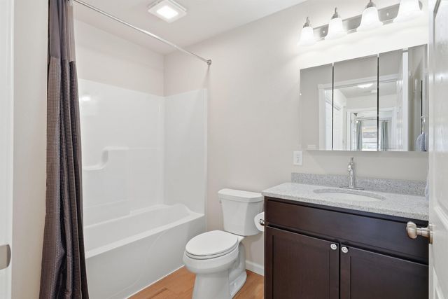 615 SW 4th Street, Independence, IA 50644