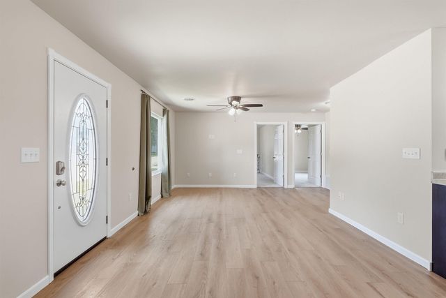 615 SW 4th Street, Independence, IA 50644