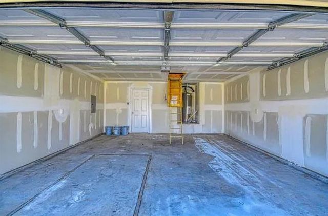 548 SE Fox Den Drive, Newcastle, OK 73065