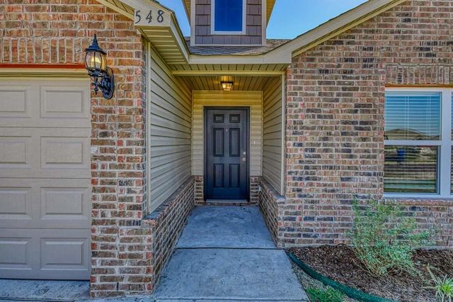 548 SE Fox Den Drive, Newcastle, OK 73065
