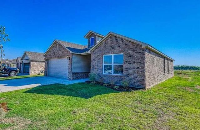 548 SE Fox Den Drive, Newcastle, OK 73065