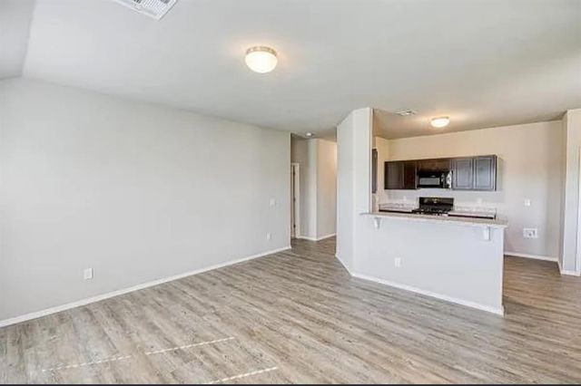 548 SE Fox Den Drive, Newcastle, OK 73065