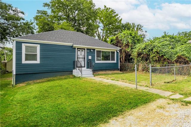 3321 Delavan Avenue, Kansas City, KS 66104