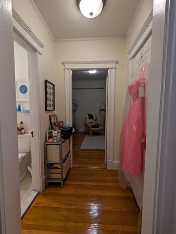 854 Massachusetts Ave 12, Cambridge, MA 02139