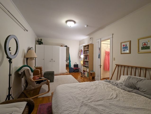 854 Massachusetts Ave 12, Cambridge, MA 02139