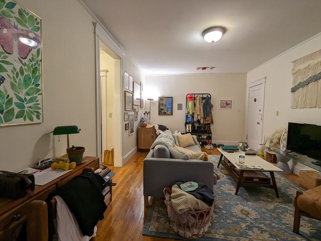 854 Massachusetts Ave 12, Cambridge, MA 02139