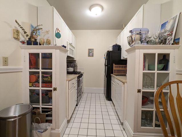 854 Massachusetts Ave 12, Cambridge, MA 02139