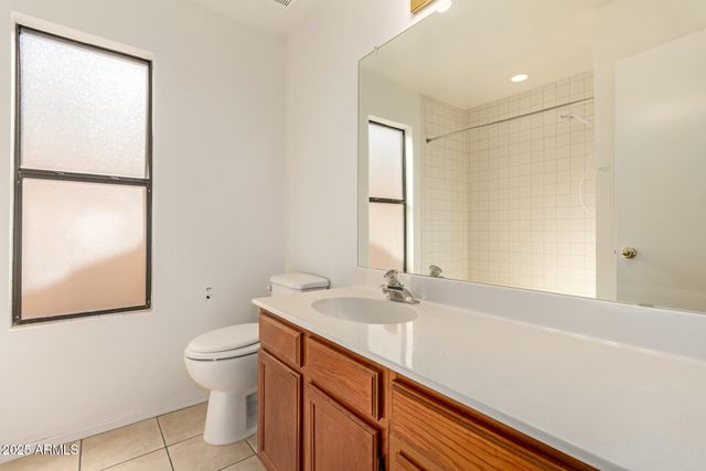 5860 W SARAGOSA Street, Chandler, AZ 85226