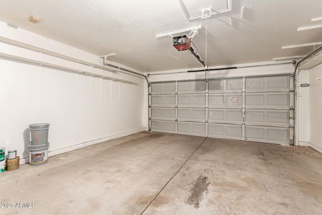 5860 W SARAGOSA Street, Chandler, AZ 85226