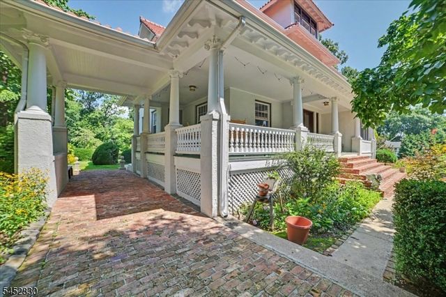 44 Manor Dr, Bernards Twp., NJ 07920