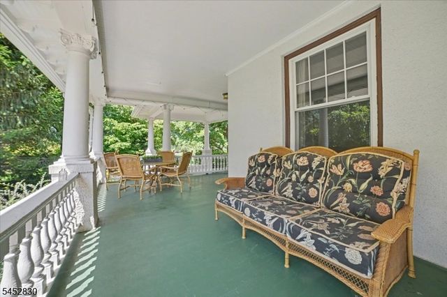 44 Manor Dr, Bernards Twp., NJ 07920