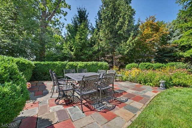 44 Manor Dr, Bernards Twp., NJ 07920