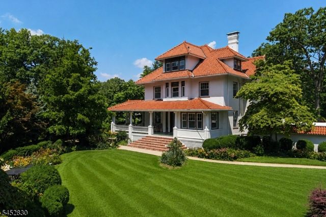 44 Manor Dr, Bernards Twp., NJ 07920