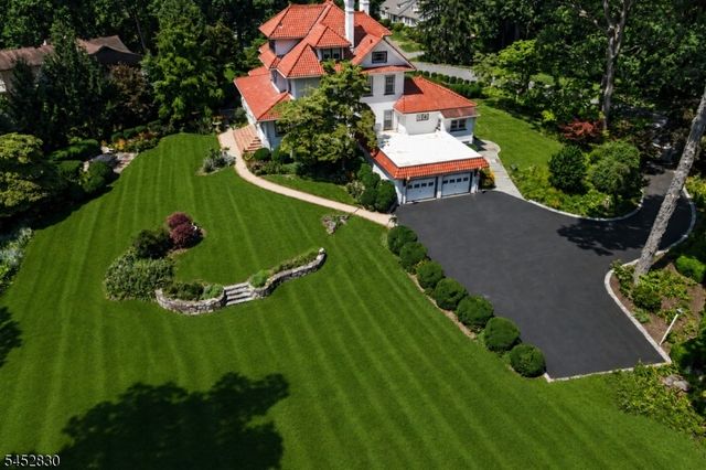 44 Manor Dr, Bernards Twp., NJ 07920