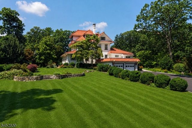 44 Manor Dr, Bernards Twp., NJ 07920