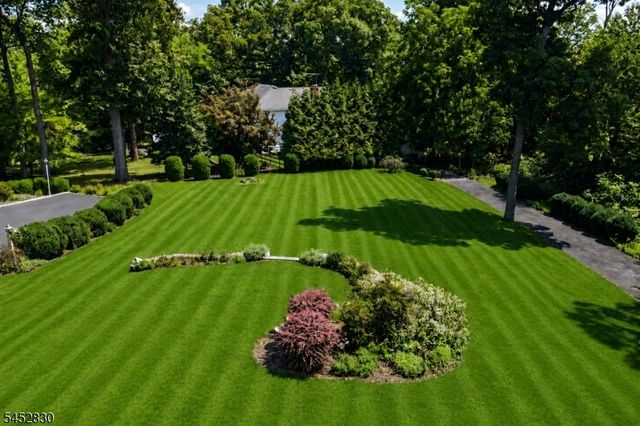 44 Manor Dr, Bernards Twp., NJ 07920