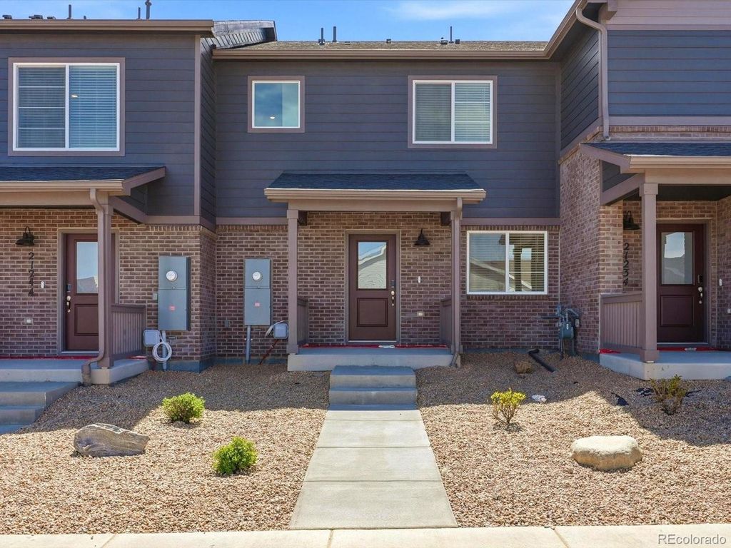 21236 E 65th Dr, Aurora, CO 80019