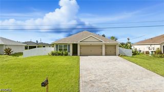 2465 NW 9th ST, Cape Coral, FL 33993