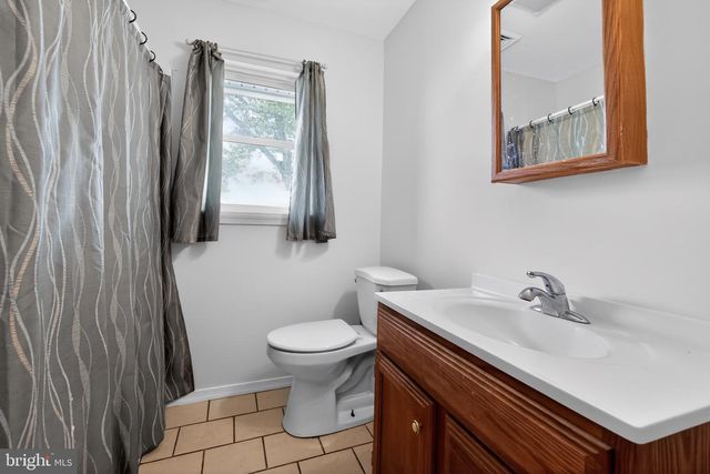 4627 GARY DR, Bristol, PA 19007