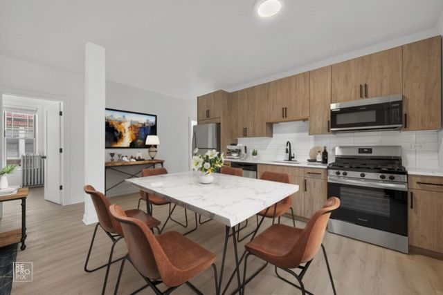 6975 N Bell Avenue 3, Chicago, IL 60645