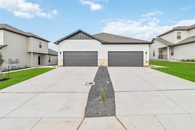171 Schrader DR, Buda, TX 78610