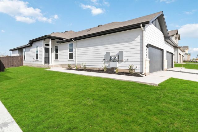 171 Schrader DR, Buda, TX 78610