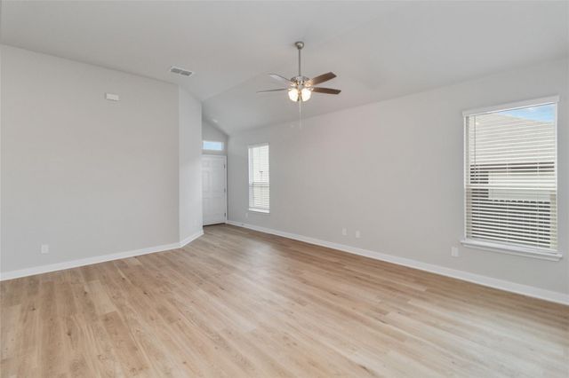 171 Schrader DR, Buda, TX 78610