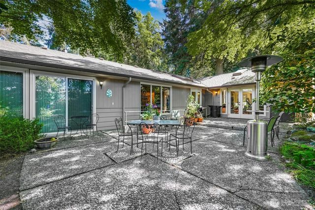 3419 Evergreen Point Road, Medina, WA 98039