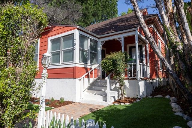 703 Manzanita Avenue, Sierra Madre, CA 91024