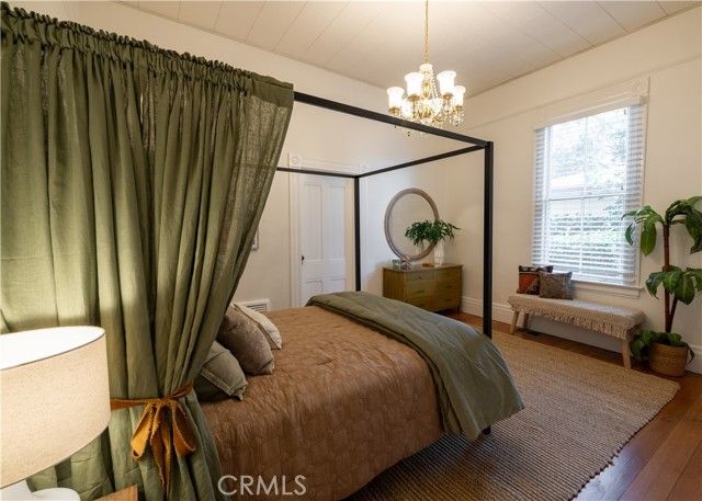 703 Manzanita Avenue, Sierra Madre, CA 91024