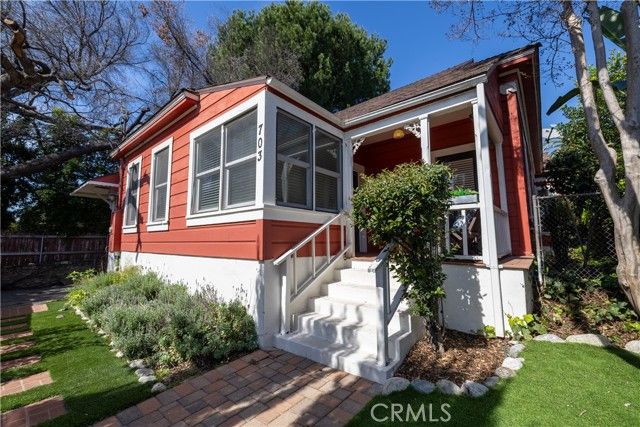 703 Manzanita Avenue, Sierra Madre, CA 91024