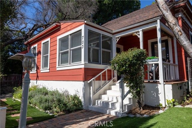 703 Manzanita Avenue, Sierra Madre, CA 91024