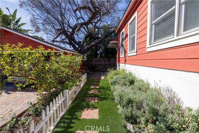 703 Manzanita Avenue, Sierra Madre, CA 91024