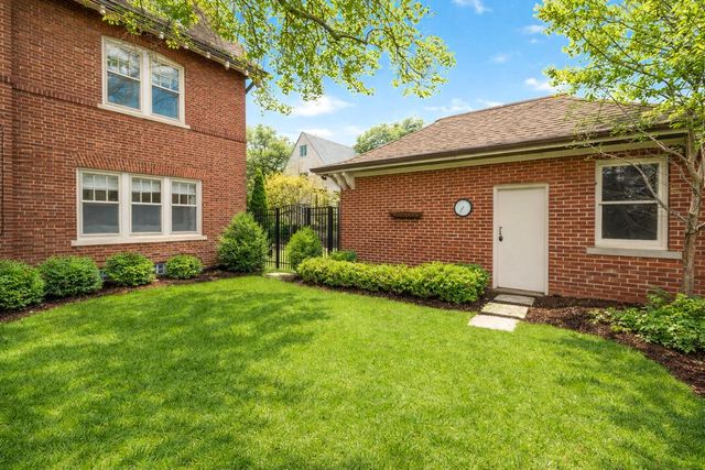 3048 Shepard AVENUE, Milwaukee, WI 53211