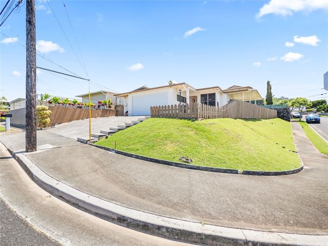 1469 Humuula Street, Kailua, HI 96734