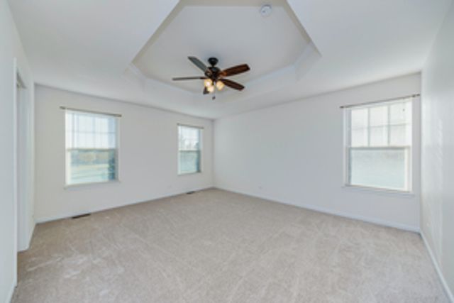 212 Commerce Street E, Aurora, IL 60504