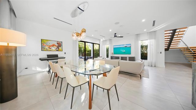 1629 NE 4th Pl, Fort Lauderdale, FL 33301